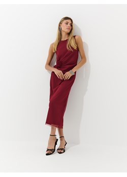 Mohito - Sukienka midi z ozdobną różą 3D - mahoń ze sklepu Mohito w kategorii Sukienki - zdjęcie 187798391