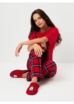 Sinsay - Świąteczne kapcie z motywem renifera - czerwony ze sklepu Sinsay w kategorii Kapcie damskie - zdjęcie 187799770