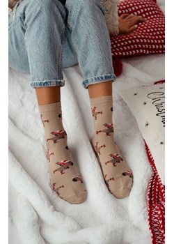 Skarpetki damskie świąteczne Kapibara na łyżwach jasny melanż 1283.041, Kolor beżowy-wzór, Rozmiar 37-41, Milena ze sklepu Intymna w kategorii Skarpetki damskie - zdjęcie 187804001