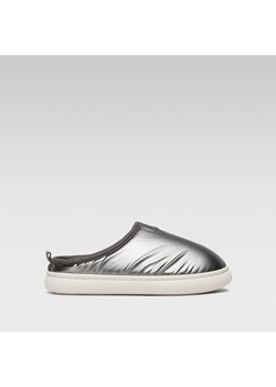 Kapcie Home&Relax P75020A ze sklepu ccc.eu w kategorii Kapcie damskie - zdjęcie 187805274