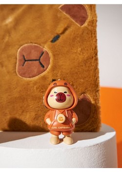 Sinsay - Brelok w kształcie kapibary ze zmienianą minką - wielobarwny ze sklepu Sinsay w kategorii Breloki - zdjęcie 187805833