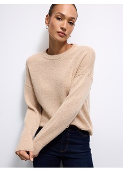 Mohito - Beżowy sweter z moherem - beżowy ze sklepu Mohito w kategorii Swetry damskie - zdjęcie 187817723