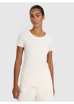 Damski t-shirt z nadrukiem 4F 4FRSS25TTSHF2978 - biały ze sklepu Sportstylestory.com w kategorii Bluzki damskie - zdjęcie 187818003