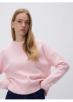 Reserved - Sweter z obniżoną linią ramion - pastelowy róż ze sklepu Reserved w kategorii Swetry damskie - zdjęcie 187820681