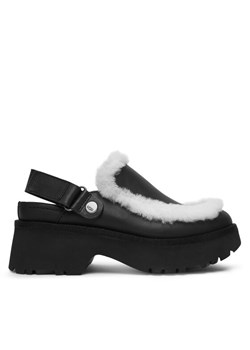 Klapki Ugg W Esmee Leather Clog 1171507 Czarny ze sklepu eobuwie.pl w kategorii Klapki damskie - zdjęcie 187822210