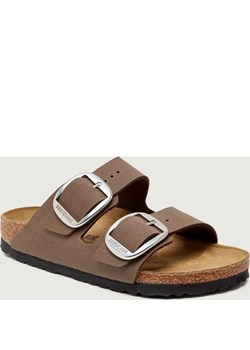 Birkenstock Klapki Arizona Big Buckle | narrow fit | z dodatkiem skóry ze sklepu Gomez Fashion Store w kategorii Klapki damskie - zdjęcie 187829592