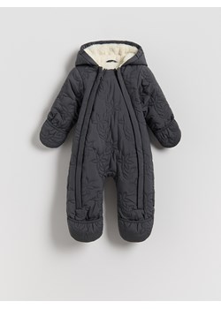 Reserved - Ocieplany kombinezon z kapturem - ciemnoszary ze sklepu Reserved w kategorii Kombinezony i kurtki - zdjęcie 187850144