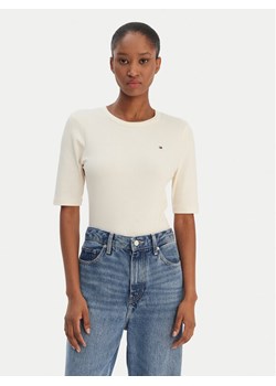 Tommy Hilfiger T-Shirt WW0WW47308 Écru Slim Fit ze sklepu MODIVO w kategorii Bluzki damskie - zdjęcie 187857584