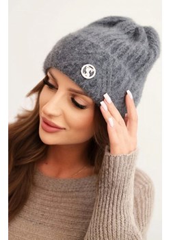 Zimowa czapka damska szara ze sklepu intimiti.pl w kategorii Czapki zimowe damskie - zdjęcie 187858380