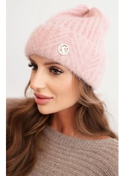 Zimowa czapka damska pudrowy róż ze sklepu intimiti.pl w kategorii Czapki zimowe damskie - zdjęcie 187859554