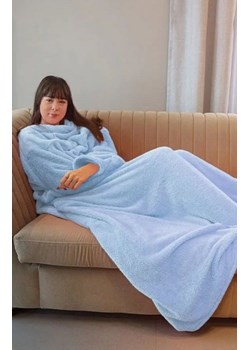 Błękitny koc z rękawami ze sklepu intimiti.pl w kategorii Szlafroki damskie - zdjęcie 187860173
