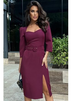 Ołówkowa sukienka z paskiem bordowa  266-10 ze sklepu intimiti.pl w kategorii Sukienki - zdjęcie 187864482
