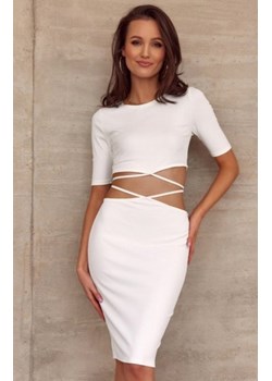 Dopasowany komplet z wiązaniem bluzka i spódnica ecru ze sklepu intimiti.pl w kategorii Komplety i garnitury damskie - zdjęcie 187865674