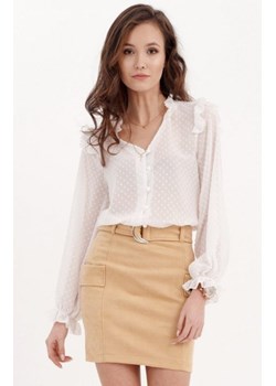 Delikatna biała bluzka z falbankami 0058 ze sklepu intimiti.pl w kategorii Bluzki damskie - zdjęcie 187866582