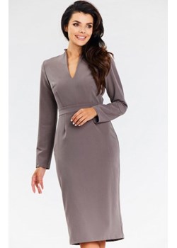 Awama A667 ołówkowa sukienka midi taupe ze sklepu intimiti.pl w kategorii Sukienki - zdjęcie 187867883