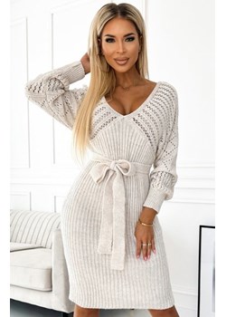 Numoco 507-1 ażurowa sweterkowa sukienka z dekoltem i wiązaniem ze sklepu intimiti.pl w kategorii Sukienki - zdjęcie 187868690