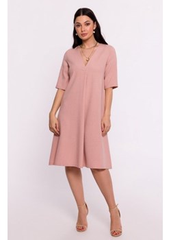 Bewear B280 sukienka trapezowa z dekoltem V różowa ze sklepu intimiti.pl w kategorii Sukienki - zdjęcie 187869574