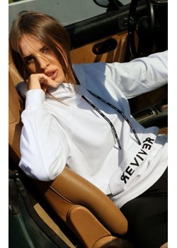 Biała bluza z kapturem F5576 ze sklepu intimiti.pl w kategorii Bluzy damskie - zdjęcie 187869611