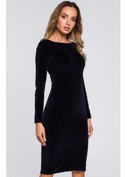 Welurowa granatowa ołówkowa sukienka Moe M565 ze sklepu intimiti.pl w kategorii Sukienki - zdjęcie 187873164
