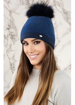 Kamea Aloes czapka z pomponem granatowa ze sklepu intimiti.pl w kategorii Czapki zimowe damskie - zdjęcie 187873254