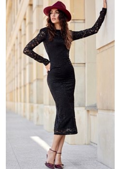 Dopasowana koronkowa sukienka midi czarna ze sklepu intimiti.pl w kategorii Sukienki - zdjęcie 187876352