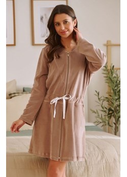 Doctor Nap SWO.1008 welurowy szlafrok damski beżowy ze sklepu intimiti.pl w kategorii Szlafroki damskie - zdjęcie 187877752