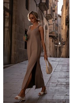 Moe sukienka z głębokim dekoltem na plecach brązowa M791 ze sklepu intimiti.pl w kategorii Sukienki - zdjęcie 187879724