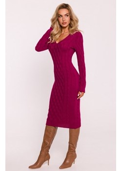 Moe sukienka swetrowa z dekoltem V różowa M824 ze sklepu intimiti.pl w kategorii Sukienki - zdjęcie 187880501