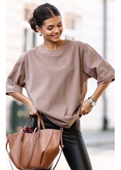 Oversizowy t-shirt damski gładki basic cappucino ze sklepu intimiti.pl w kategorii Bluzki damskie - zdjęcie 187880932