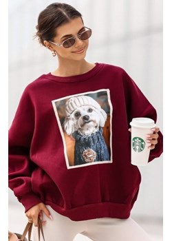 Oversizowa bluza damska z nadrukiem maltańczyka bordowa ze sklepu intimiti.pl w kategorii Bluzy damskie - zdjęcie 187881201