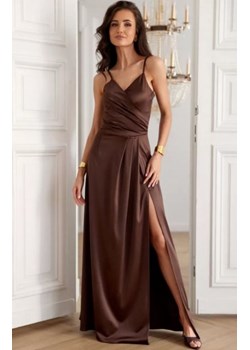 Satynowa sukienka maxi na ramiączkach brązowa 462 ze sklepu intimiti.pl w kategorii Sukienki - zdjęcie 187881644
