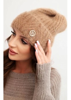 Zimowa czapka damska camel ze sklepu intimiti.pl w kategorii Czapki zimowe damskie - zdjęcie 187883170