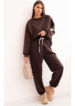 Komplet damski masełkowy z luźną bluzą i spodniami brązowy ze sklepu intimiti.pl w kategorii Dresy damskie - zdjęcie 187888781