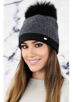 Kamea Aloes czapka z pomponem czarna ze sklepu intimiti.pl w kategorii Czapki zimowe damskie - zdjęcie 187889300
