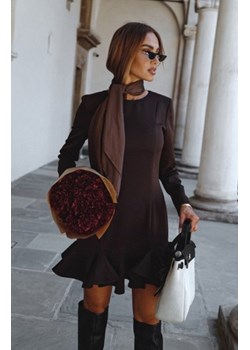 Moe sukienka z falbankami brązowa M880 ze sklepu intimiti.pl w kategorii Sukienki - zdjęcie 187891024