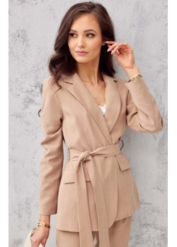 Wiązany żakiet damski beżowy 0004 ze sklepu intimiti.pl w kategorii Marynarki damskie - zdjęcie 187891601