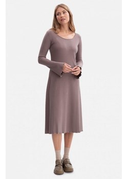 Bewear B308 sukienka midi z dzianiny prążkowanej kakaowa ze sklepu intimiti.pl w kategorii Sukienki - zdjęcie 187893534