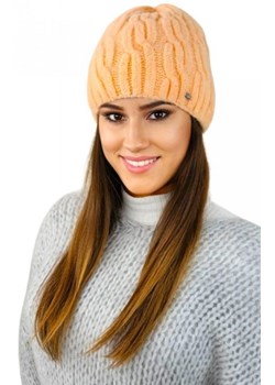 Kamea Gizma puszysta zimowa czapka na polarze brzoskwiniowa ze sklepu intimiti.pl w kategorii Czapki zimowe damskie - zdjęcie 187893570