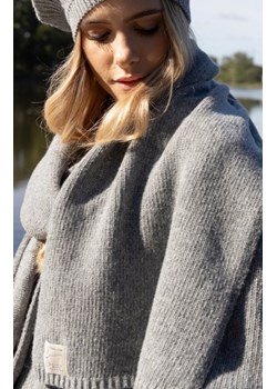 Fobya wełniany szal damski F1910 szary ze sklepu intimiti.pl w kategorii Szaliki i chusty damskie - zdjęcie 187894111