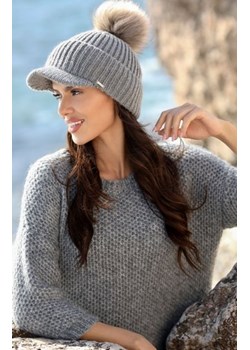 Kamea Amarylis czapka z daszkiem i pomponem ze sklepu intimiti.pl w kategorii Czapki zimowe damskie - zdjęcie 187895384