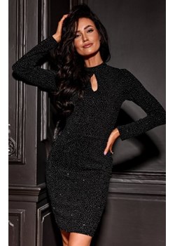Błyszcząca sukienka z wycięciem łezką na dekolcie ze sklepu intimiti.pl w kategorii Sukienki - zdjęcie 187898462