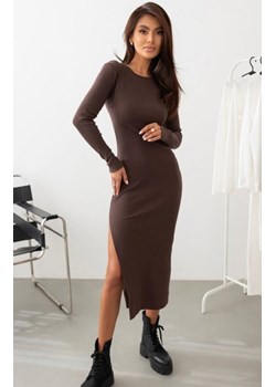 Ivon Romance dopasowana sukienka midi czekoladowa ze sklepu intimiti.pl w kategorii Sukienki - zdjęcie 187898572