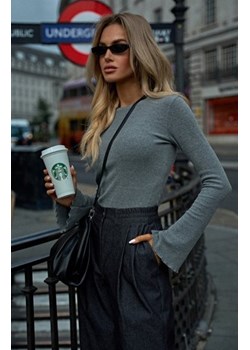 Moe bluzka z poszerzonymi rękawami szary melanż M806 ze sklepu intimiti.pl w kategorii Bluzki damskie - zdjęcie 187900472