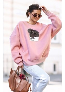 Oversizowa bluza damska Oreo pudrowy róż ze sklepu intimiti.pl w kategorii Bluzy damskie - zdjęcie 187900863