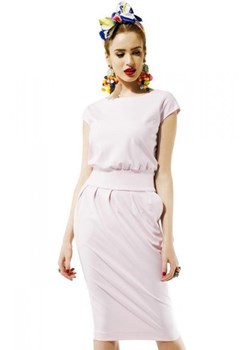 Kasia Miciak design mono sukienka pudrowa ze sklepu intimiti.pl w kategorii Sukienki - zdjęcie 187903454