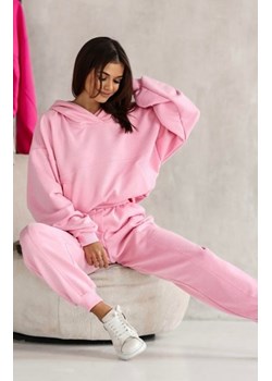 Dwuczęściowy dres damski z kapturem Lara róż cukierek ze sklepu intimiti.pl w kategorii Dresy damskie - zdjęcie 187903830