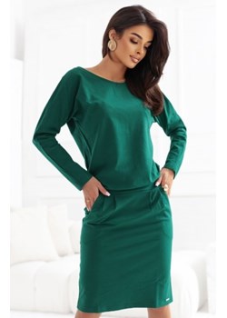 Numoco 189-13 dresowa sukienka z długim rękawem, kieszeniami i dekoltem na plecach ze sklepu intimiti.pl w kategorii Sukienki - zdjęcie 187905030