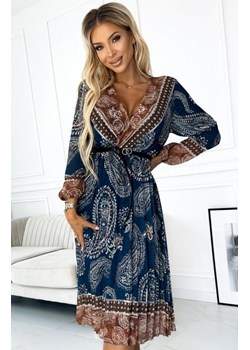 Numoco 510-1 plisowana sukienka midi z dekoltem, długim rękawkiem i czarnym paskiem ze sklepu intimiti.pl w kategorii Sukienki - zdjęcie 187905432