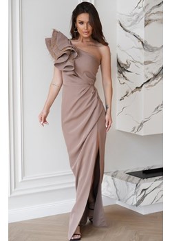 Bicotone długa sukienka camel na jedno ramię z falbaną ze sklepu intimiti.pl w kategorii Sukienki - zdjęcie 187908823