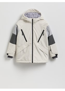 Reserved - Ocieplana kurtka z kapturem - jasnoszary ze sklepu Reserved w kategorii Kurtki chłopięce - zdjęcie 187910853